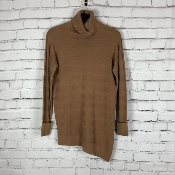 BCBGeneration women’s brown long sleeve turtleneck knit asymmetric bottom Small - Picture 1 of 5